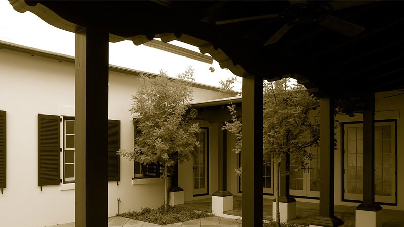 20-courtyard